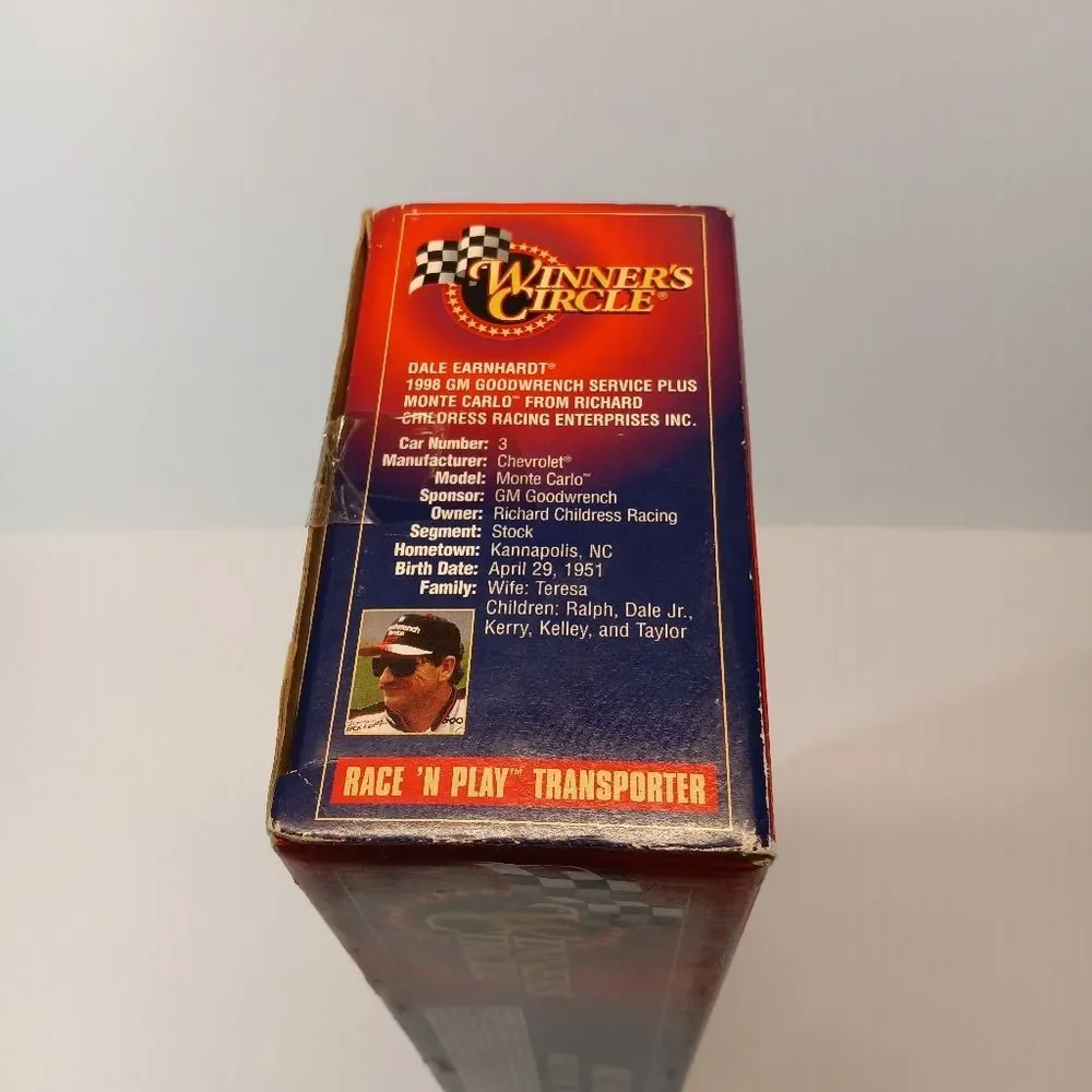 Nascar Winner's Circle Dale Earnhardt #3 Race 'N Play™ Transporter GM Goodwrench